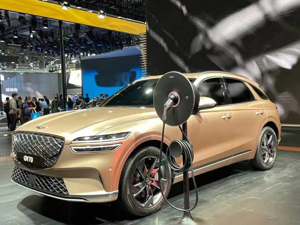 제네시스 Electrified GV70 대표 차량