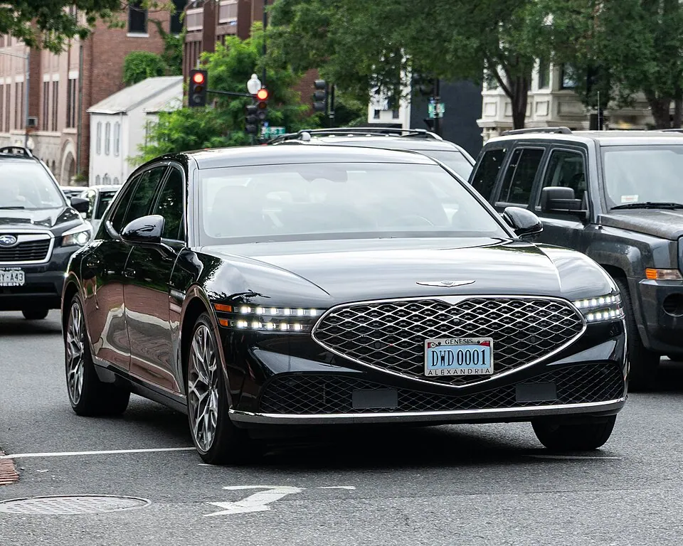제네시스 G90 RS4 대표 차량 사진